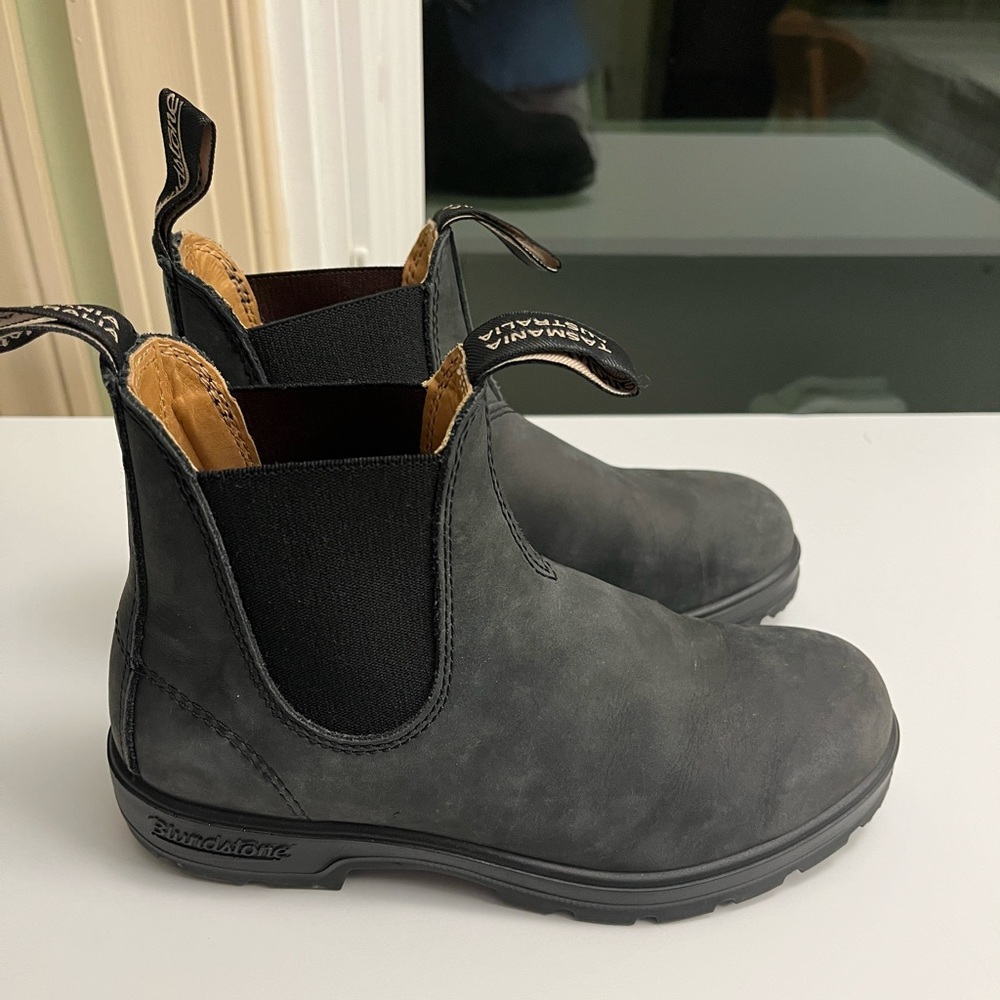 Blundstone Black Chelsea Ankle Boots